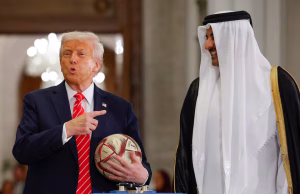 Qatar “Donates” $400 Million Jet to Trump: Legal Experts Improvise New Loopholes on Live TV Qatar "Donates" $400 Million Jet to Trump: Legal Experts Improvise New Loopholes on Live TV